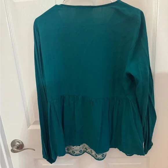 Savanna Jane Teal Floral Embroidered Women's Top - Picture 3 of 6